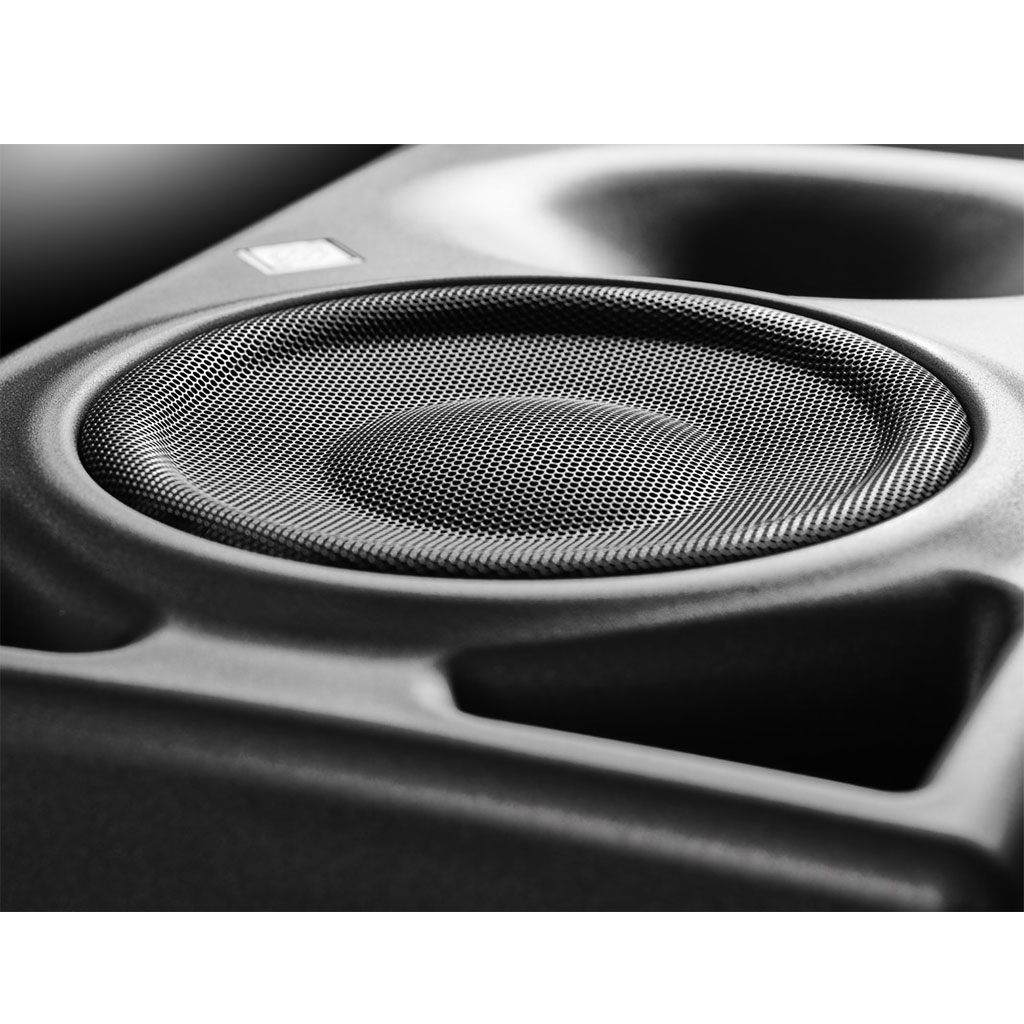 Màn loa của Loa kiểm âm Neumann KH 150 