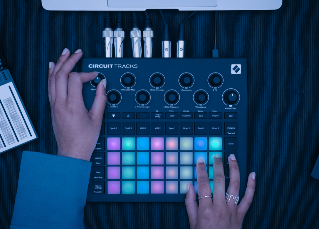 Novation Circuit Tracks Groovebox hàng nhập khẩu chính hãng