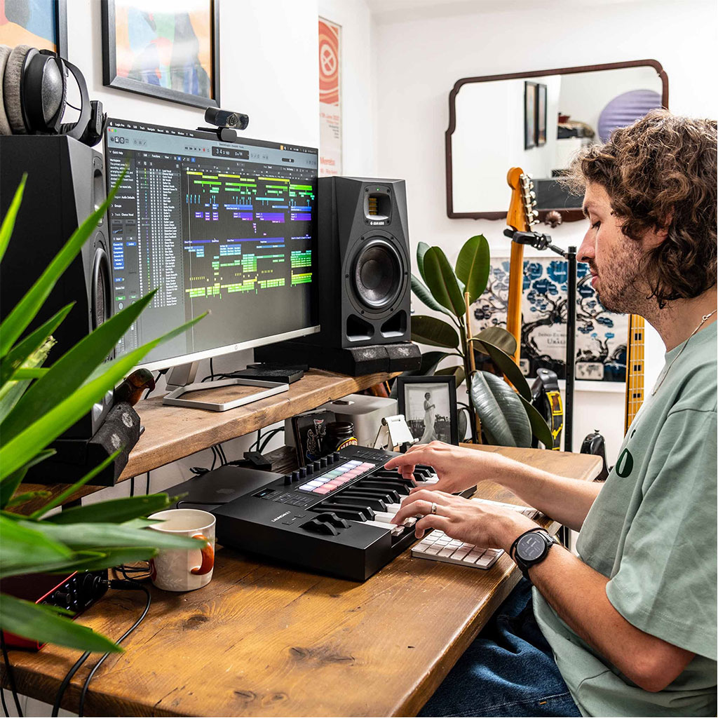 Midi Controller Novation Launchkey 25 MK4 được các kỹ thuật viên tin dùng