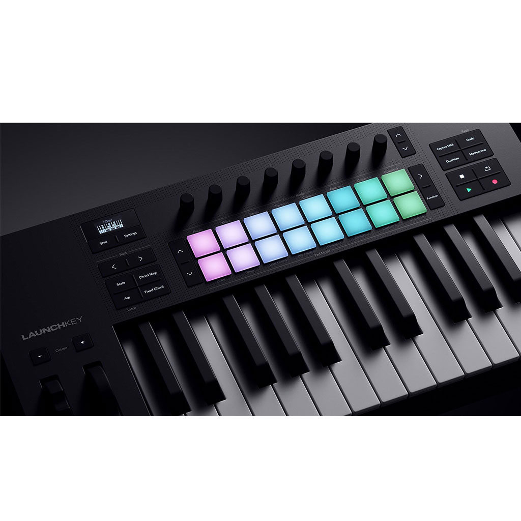 Midi Controller Novation Launchkey 25 MK4  thiết kế dễ tiếp cận dành cho người mới 