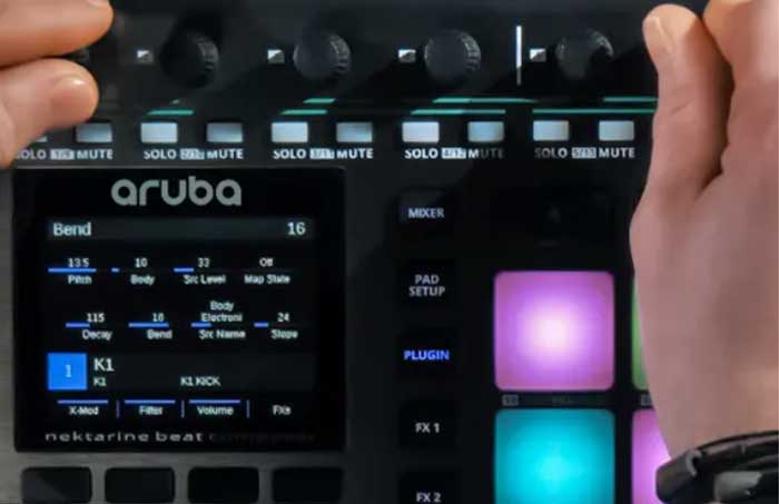 Thiết kế đơn giản đầy đủ tính năng Pad Controller Nektar Aura Beat Composer giúp bạn có thể tự tin trên sân khấu 