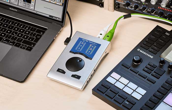 Sound Card Thu Âm RME Babyface Pro FS - 24 Channel thiết kế nhỏ gọn giúp bạn có thể sử dụng ở bất cứ đâu