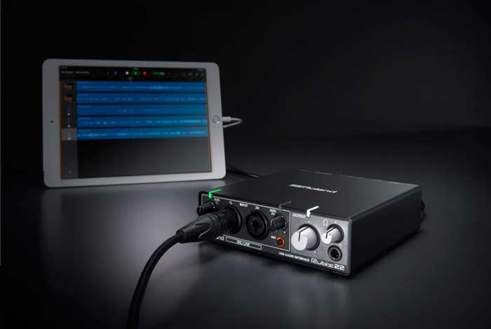 Sound Card Roland RUBIX-44 có thể kết nối được với các thiết bị thông minh 