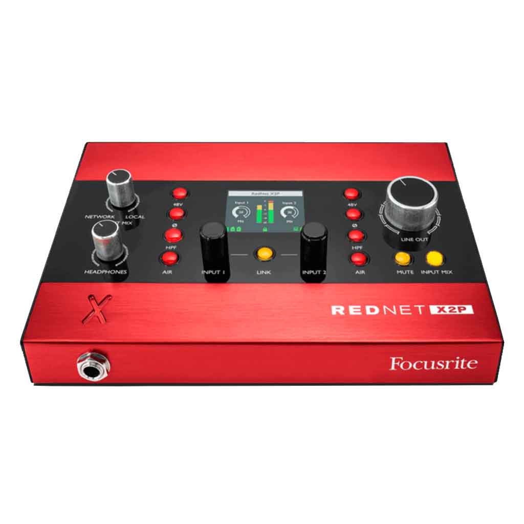 Focusrite RedNet X2P Ethernet trang bị hai cổng kết nối XLR cho micro và hai cổng kết nối 1/4" cho nhạc cụ