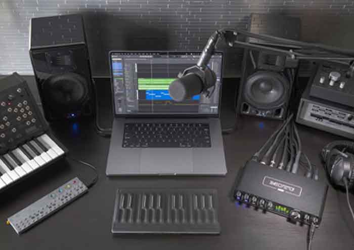 Sound Card MOTU M6 Audio Interface cung cấp đến 6 cổng vào và 4 cổng ra, cho phép kết nối đồng thời nhiều micro, nhạc cụ và thiết bị ngoại vi.