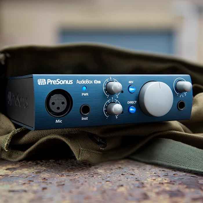 Sound card PreSonus Audiobox iOne USB PC/IOS nhỏ gọn nhưng mạnh mẽ, giúp bạn dễ dàng bắt đầu con đường sáng tạo âm nhạc 
