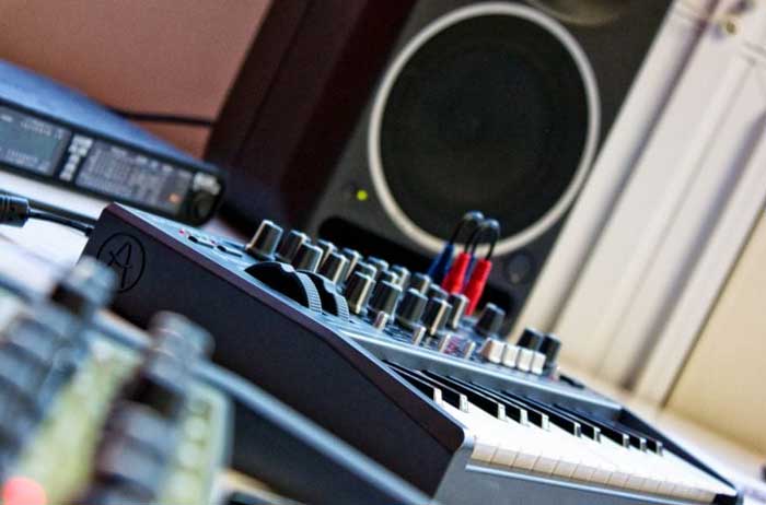 Arturia MicroBrute Analog Synthesizer | Giá cực tốt tại TP.HCM