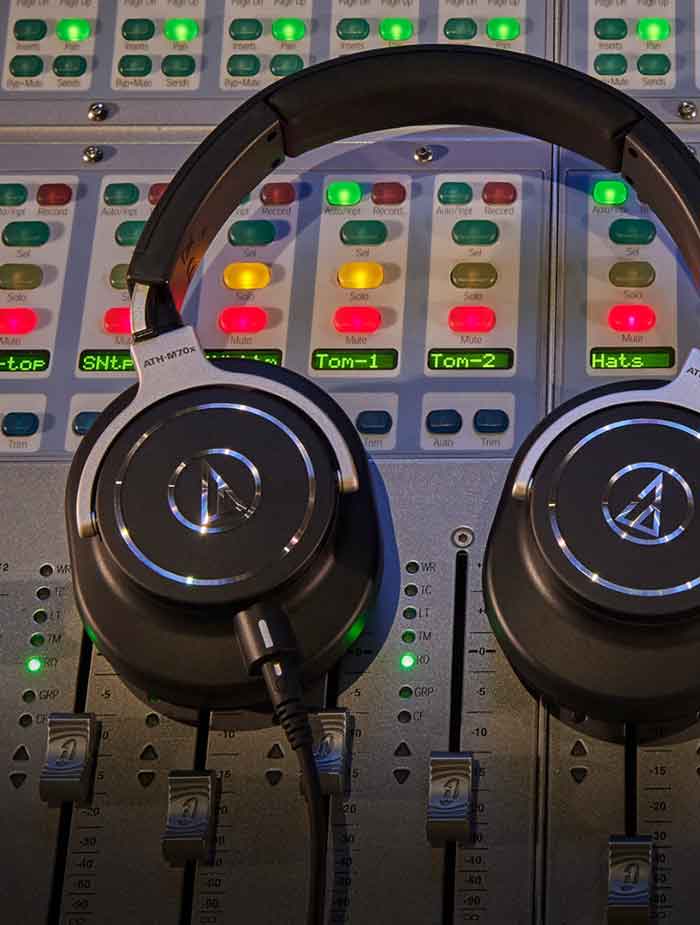 Tai Nghe Kiểm Âm Audio-Technica ATH-M70X phù hợp với việc Mixing & Mastering