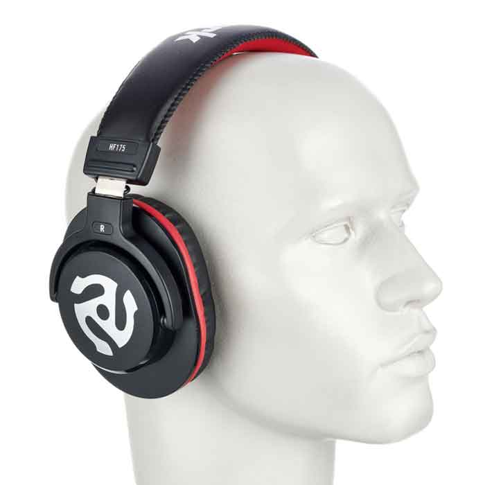 Tai nghe kiểm âm Numark HF175, đệm tai mềm mại và dẻo dai, ôm sát tai nhưng không gây áp lực
