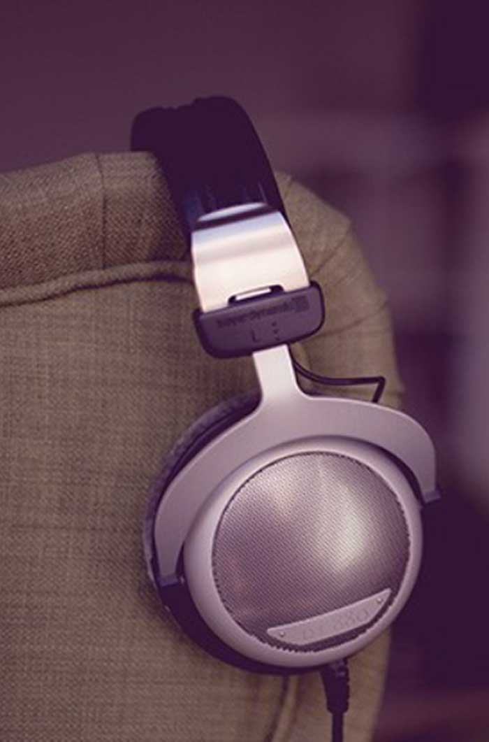 Tai Nghe Kiểm Âm Beyerdynamic DT 880 Premium có khả năng tái tạo âm thanh cực kỳ chi tiết và chính xác