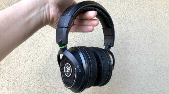 Ngắm nhìn em hàng Tai Nghe Kiểm Âm Mackie MC450 