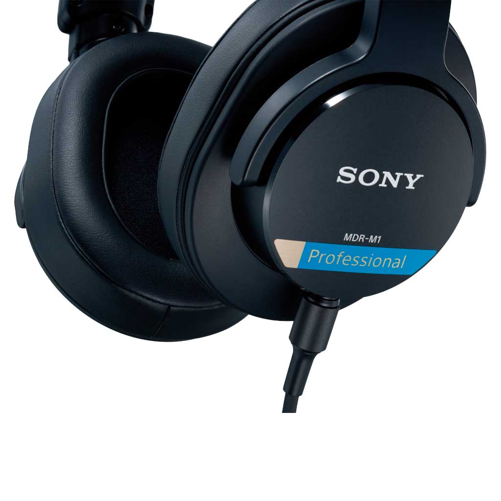 Tai nghe kiểm âm Sony MDR-M1 có trọng lượng nhẹ thoải mái sử dụng lâu dài 