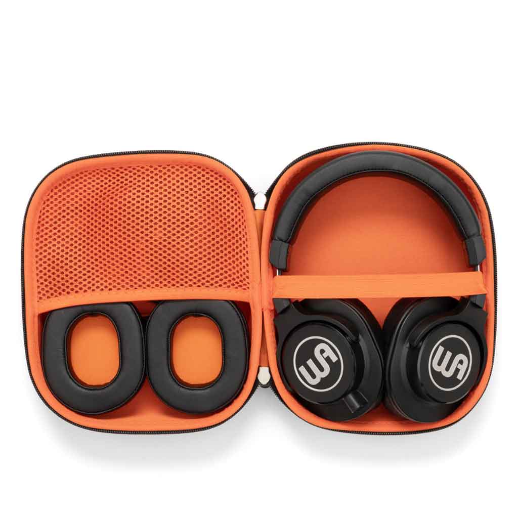 Hộp chứa của Tai nghe Kiểm âm Warm Audio WA-HR HeadRoom vô cùng chắc chắn 