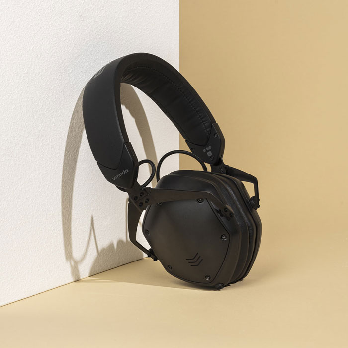Tai nghe V-MODA M-200 là minh chứng hoàn hảo cho sự kết hợp giữa thiết kế hiện đại và khả năng tái tạo âm thanh chuyên nghiệp