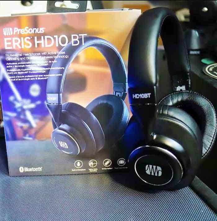 Hộp đựng của Tai nghe kiểm âm Presonus HD10BT cùng logo thương hiệu 