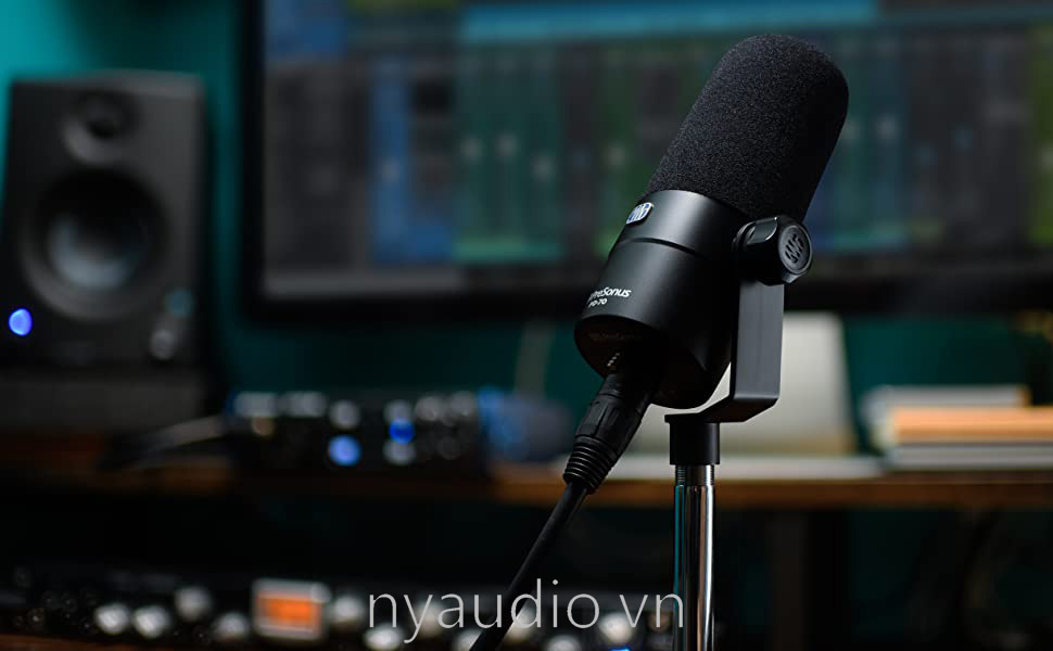 PreSonus PD-70 Dynamic Cardioid Broadcast Microphone