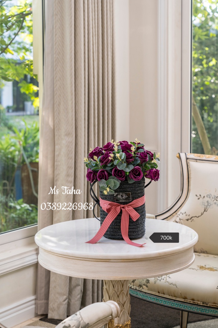 Giỏ hoa sáp Tím huyền bí