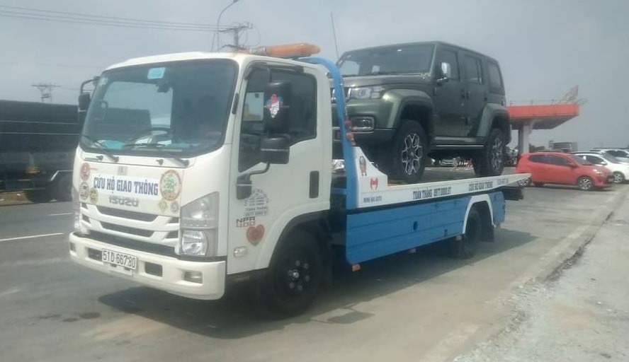 MINH HAI AUTO'S Flatbed/ rollback tow trucks- 3