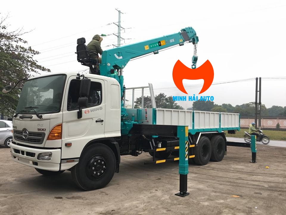 Xe Hino FM gắn 8 tấn Hyundai Everdigm- 1