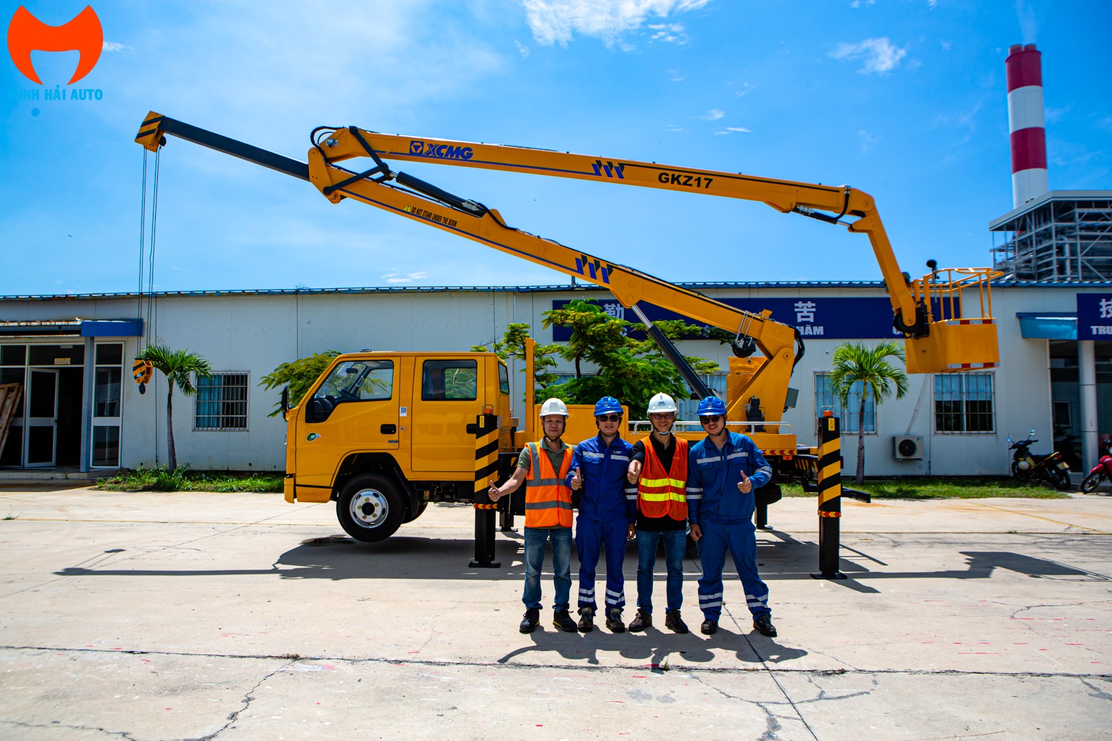 Xe ô tô nâng người 17m XCMG