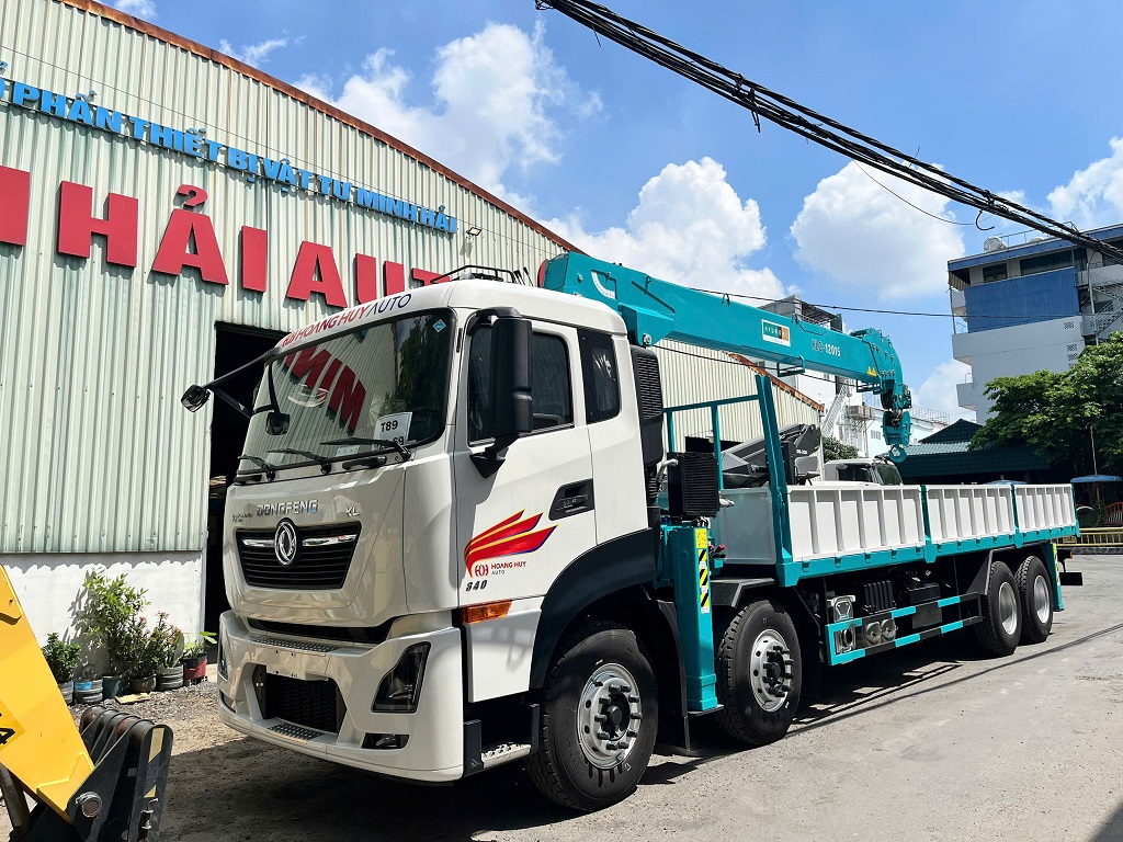 Xe tải gắn cẩu tự hành 12 tấn Dongfeng - Hyundai Everdigm- 2