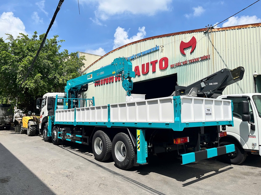 Xe tải gắn cẩu tự hành 12 tấn Dongfeng - Hyundai Everdigm- 3