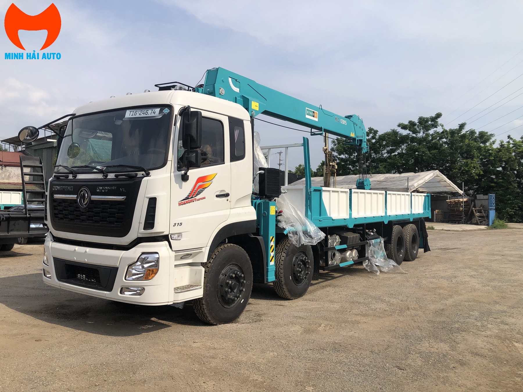 Dongfeng 8x4 gắn cẩu Hyundai Everdigm 12 tấn- 2