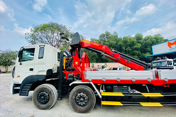 Hyundai HD320 gắn PK 23500C