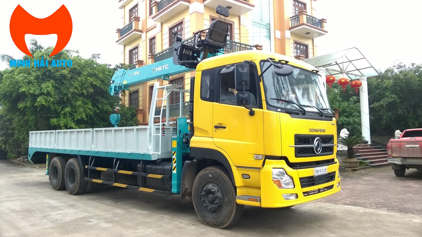 Xe tải gắn cẩu 7 tấn HKTC lắp Dongfeng