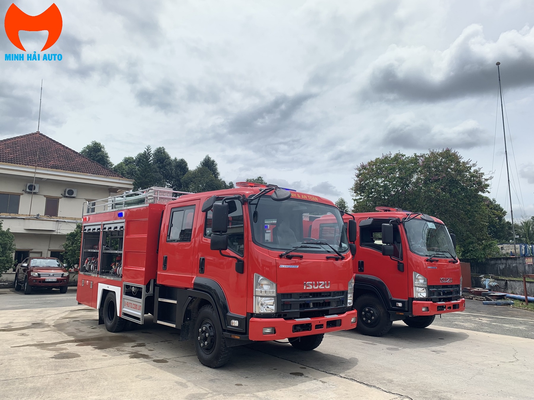 Xe cứu hỏa chữa cháy Isuzu SX trong nước
