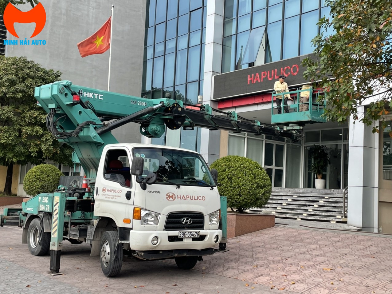 Xe ô tô nâng người 30m Hyundai Everdigm