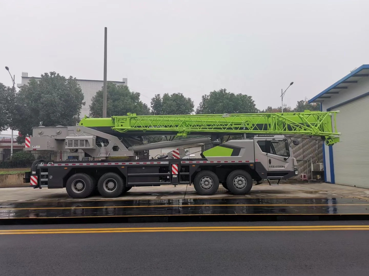 Cẩu bánh lốp 50 tấn Zoomlion ZTC500A5-3 - 2