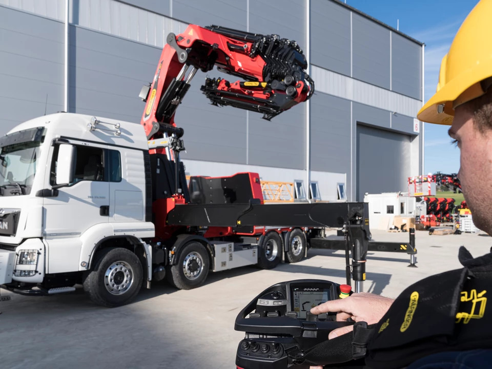 Công nghệ duỗi và gập cần tự động, năng suất và dễ dàng