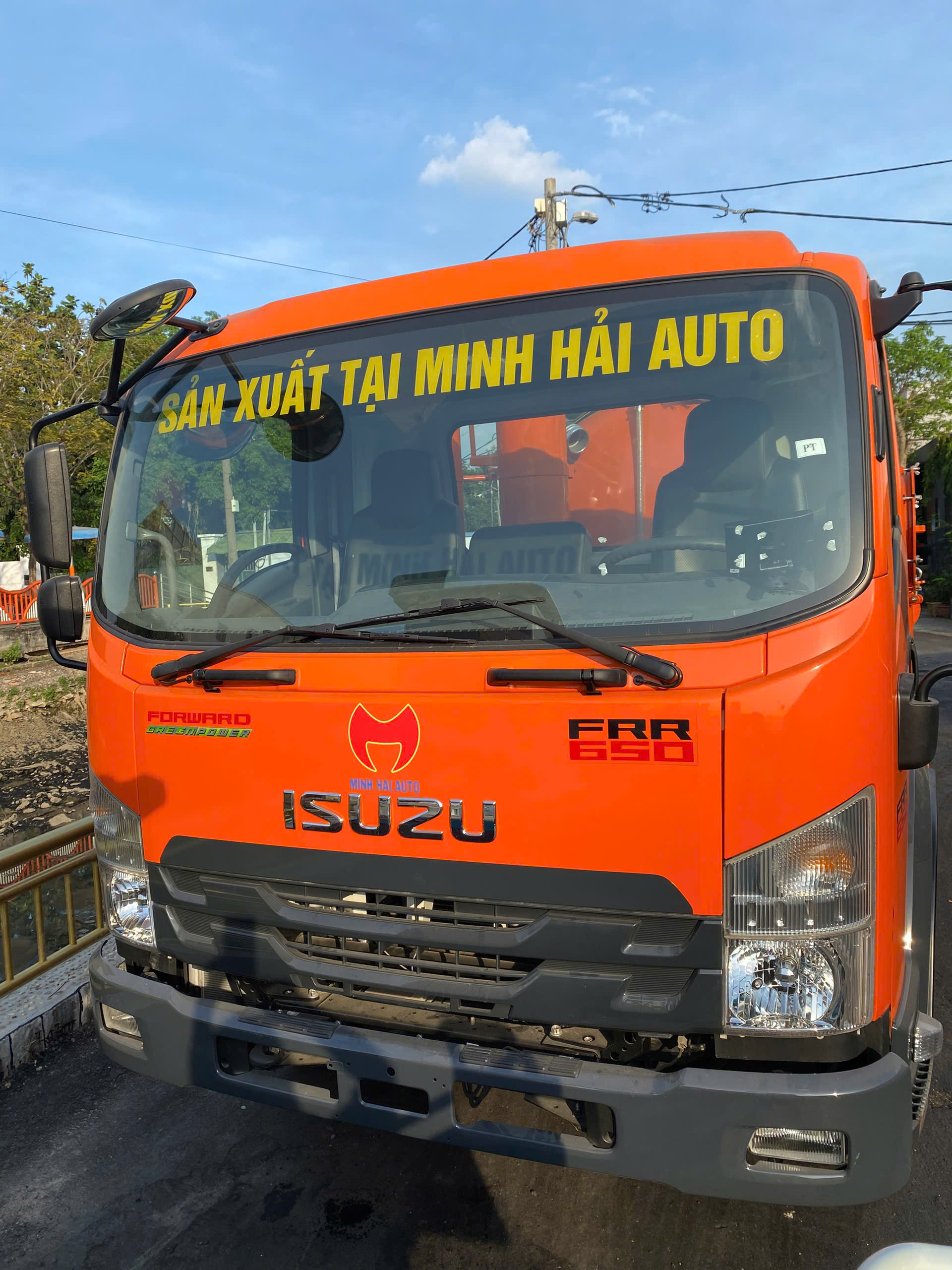 Xe hút tro bay nhiệt điện 4 khối sử dụng xe nền Isuzu