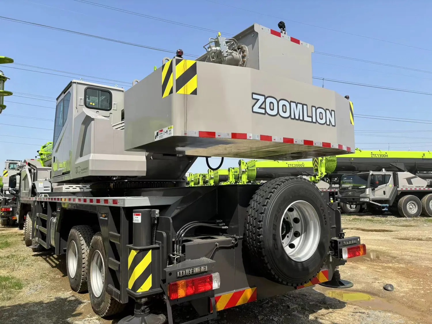 Cẩu bánh lốp 50 tấn Zoomlion ZTC500A5-3 - 4
