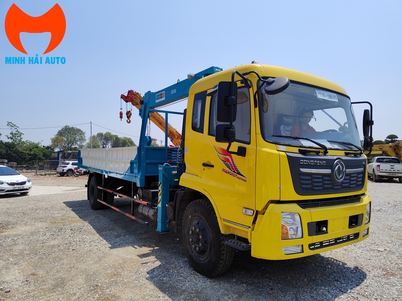 Xe tải Dongfeng B180 gắn cẩu tự hành 5 tấn Hyundai Everdigm