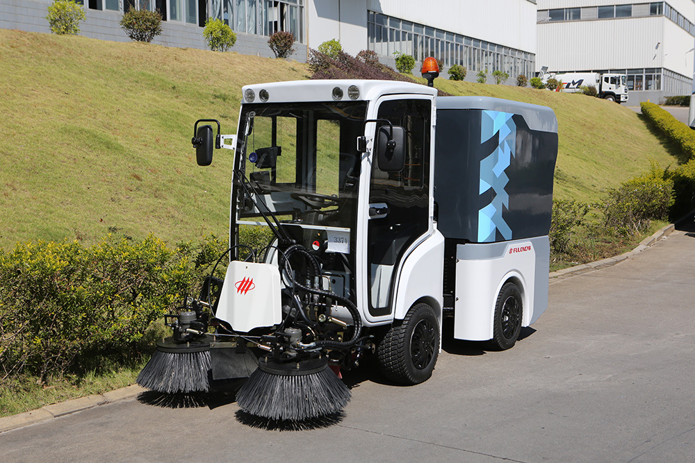Bán xe quét đường 1 khối chạy dầu Fulongma