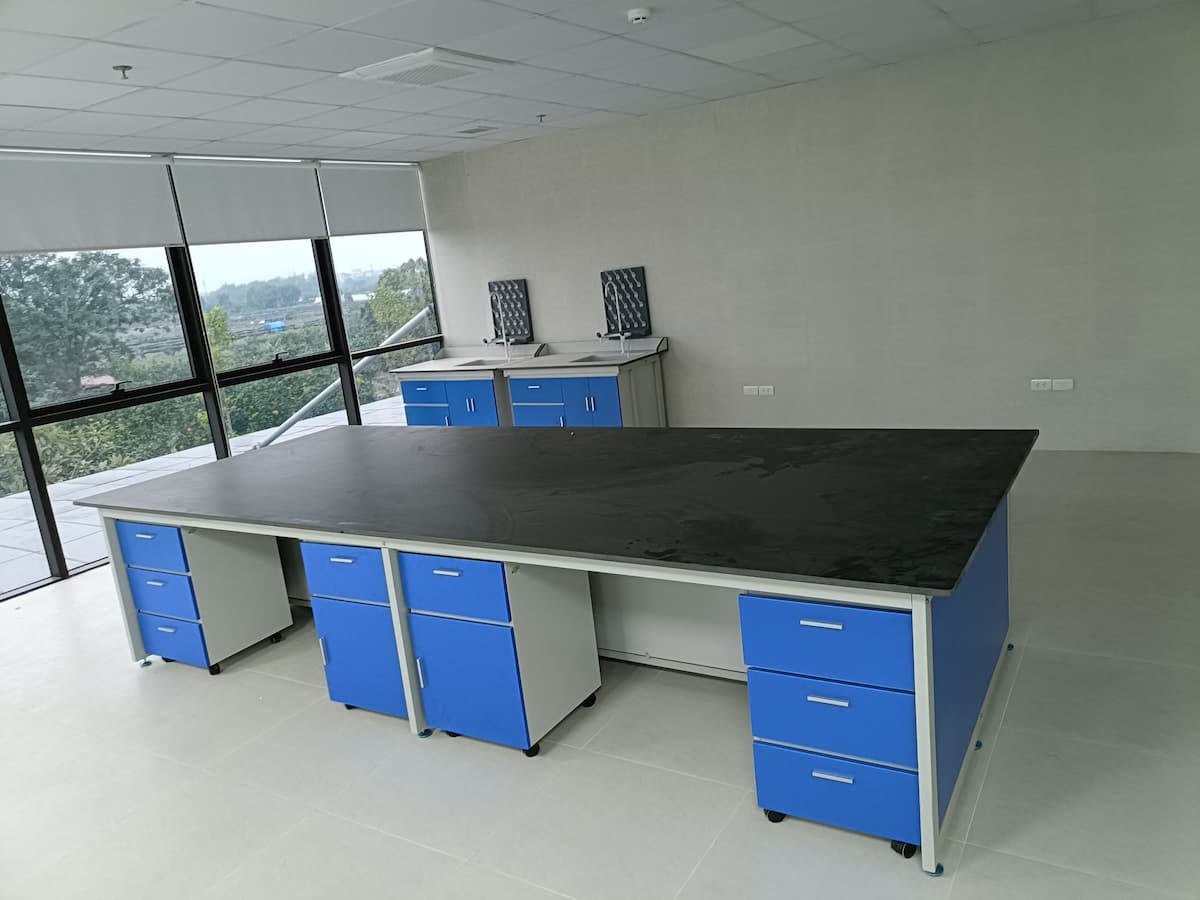 Mặt bàn thí nghiệm chuyên dụng chịu hóa chất