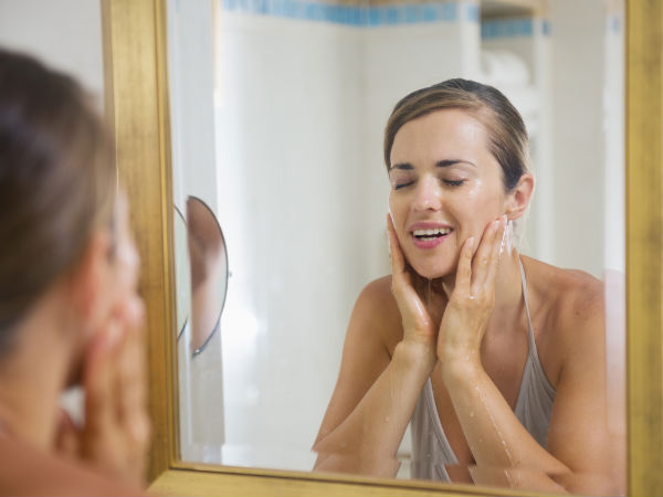 Skincare 3 bước như phụ nữ Pháp, làn da của cô nàng này vẫn sáng hồng dù thức khuya và thiếu ngủ trầm trọng
