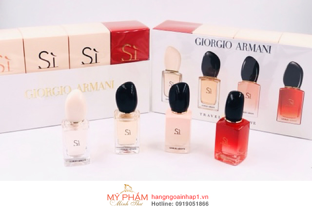 Set nước hoa mini nữ Sì Giorgio Armani 4x7ml. Bộ quà tặng bao gồm 4 mùi hương siêu đẳng của dòng nước hoa Sì. Với 4 phong cách khác nhau, cô nàng Sì sẽ trở nên bí ẩn hơn trong từng mùi hương nhà Sì.