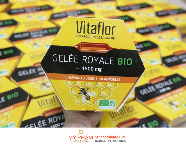 Sữa Ong Chúa Vitaflor Bio 1500mg của Pháp có chứa chất kháng sinh tự nhiên giúp da chống mụn, tăng quá trình trao đổi chất nhờ đó làm chậm quá trình lão hoá cơ thể. Ngăn ngừa rụng tóc và giúp móng tay, móng chân khoẻ mạnh.