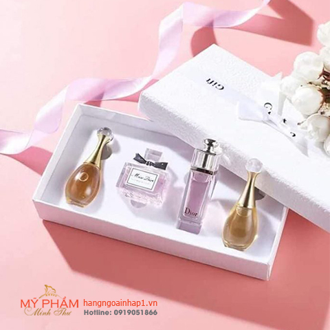 Mua Gift Set Nước Hoa Dior Mini 4 Chai Pháp ở đâu chính hãng giá tốt Địa  chỉ mua Gift Set Nước Hoa Dior Mini 4 Chai Pháp tại Hà Nội 