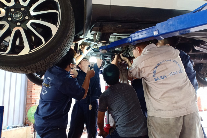 Top 6 Gara sửa chữa Ô tô uy tín và chất lượng ở Tp Vũng Tàu, các dịch vụ sửa chữa và bảo dưỡng xe ô tô chuyên nghiệp như điện, điện lạnh, hàn, gò, sơn, máy, gầm...