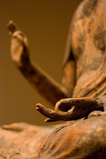 Bát-nhã-ba-la-mật-đa tâm kinh (般若心経)