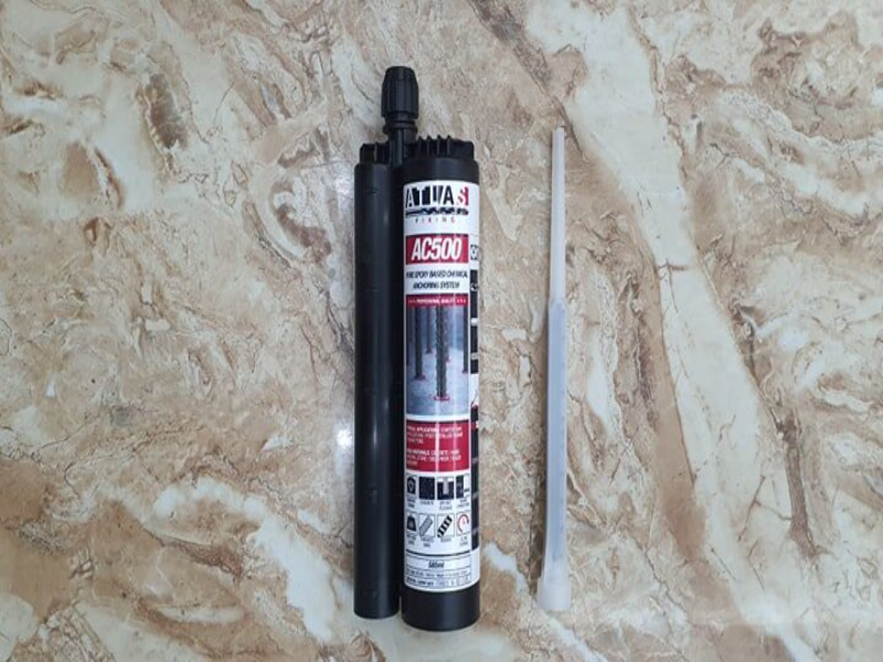 lọ keo cấy thép Atlas AC500