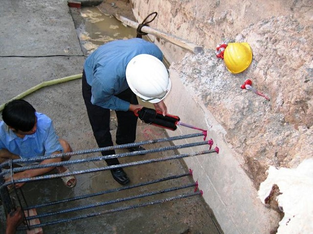 Ứng dụng keo cấy thép đa dạng