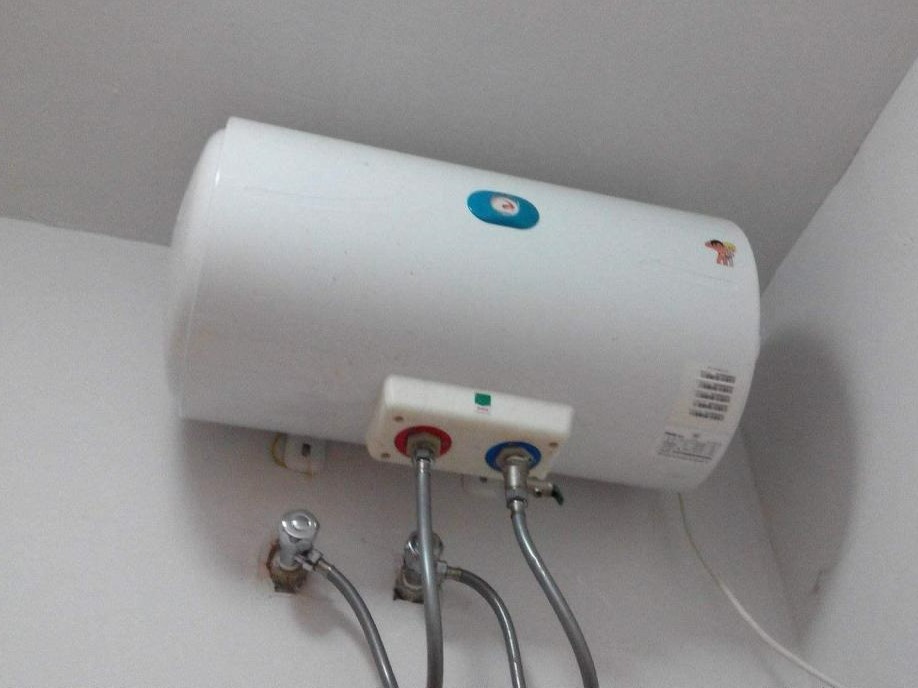 Top 6 kinh nghiệm mua bình nóng lạnh cũ giá tốt cho gia đình