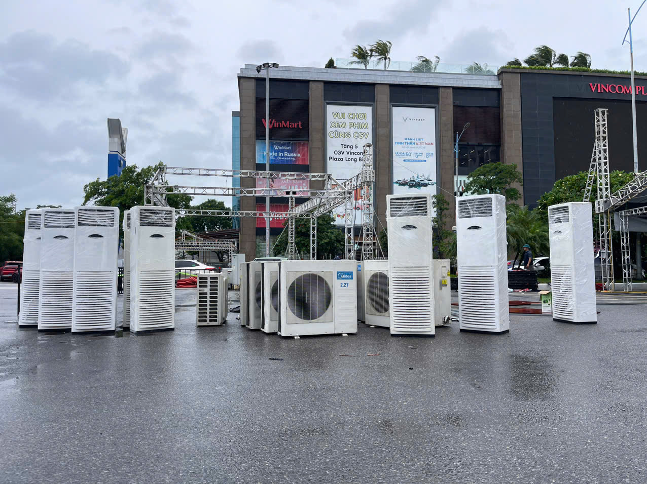 Điện lạnh Long Hào sẽ tiến hành khảo sát thực tế trước khi đưa ra phương án thuê điều hòa tốt nhất