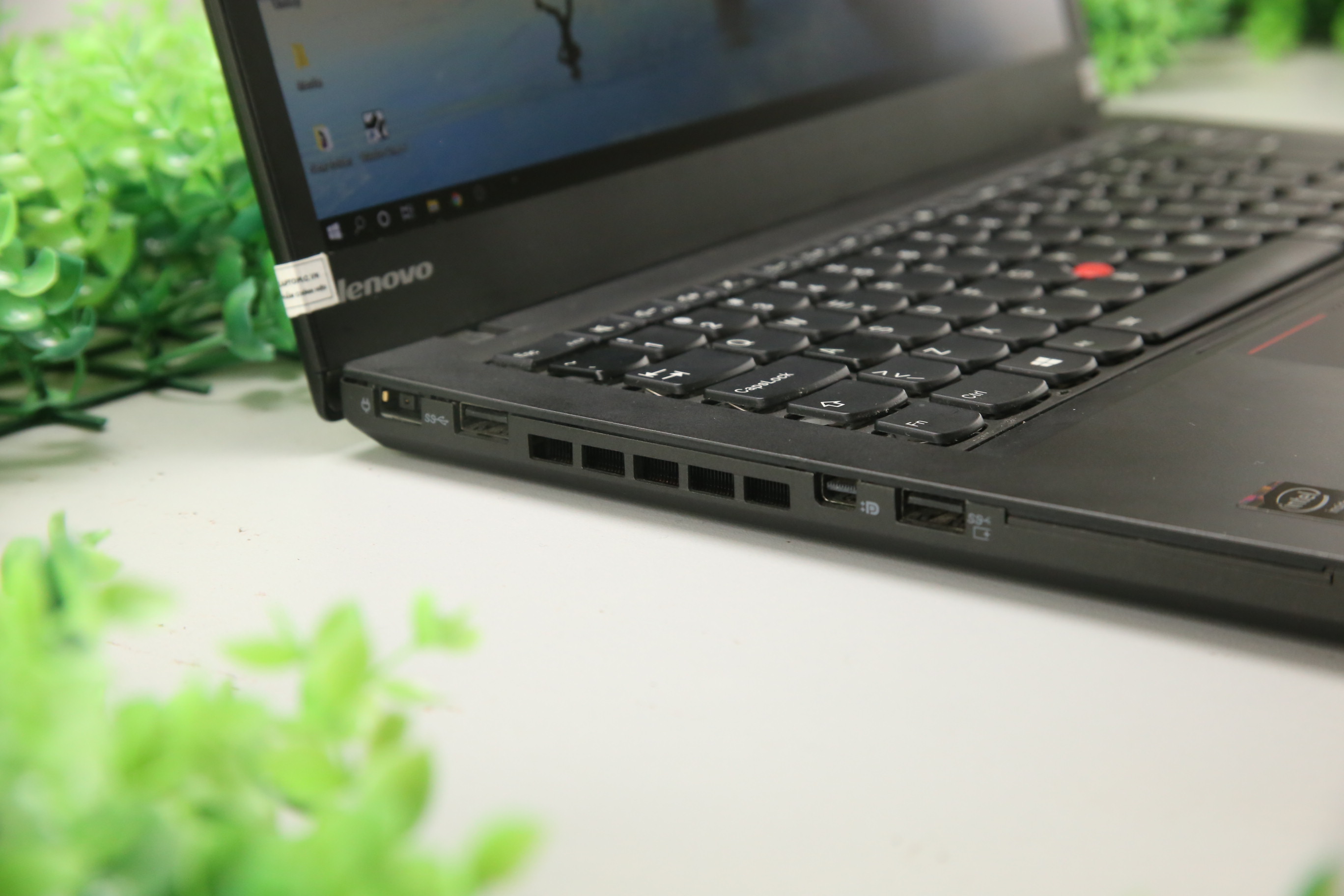 Lenovo Thinkpad T440s( i5-4300U, RAM 4G, SSD 128G)