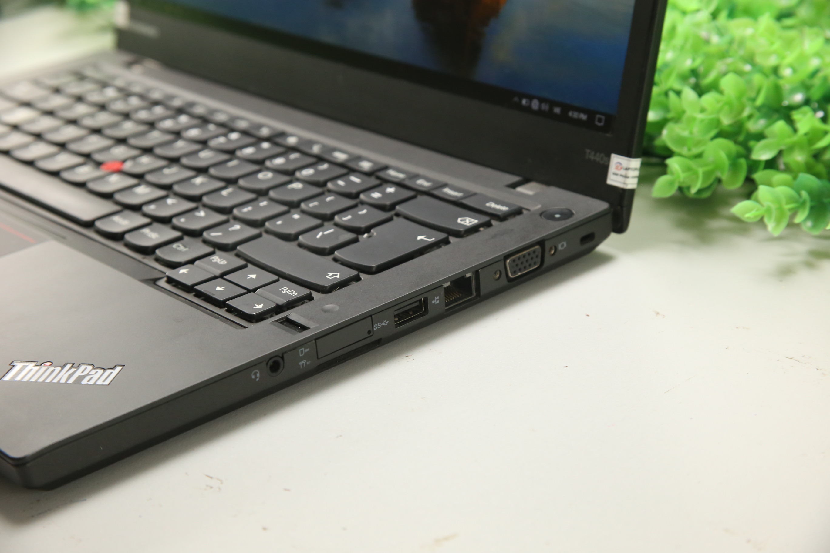 Lenovo Thinkpad T440s( i5-4300U, RAM 4G, SSD 128G)